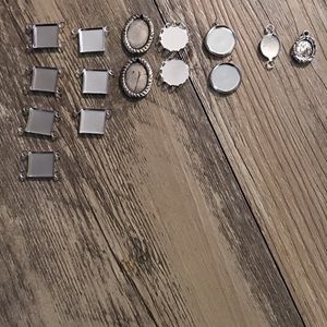 Jewelry Findings - Small Pendants Silver color